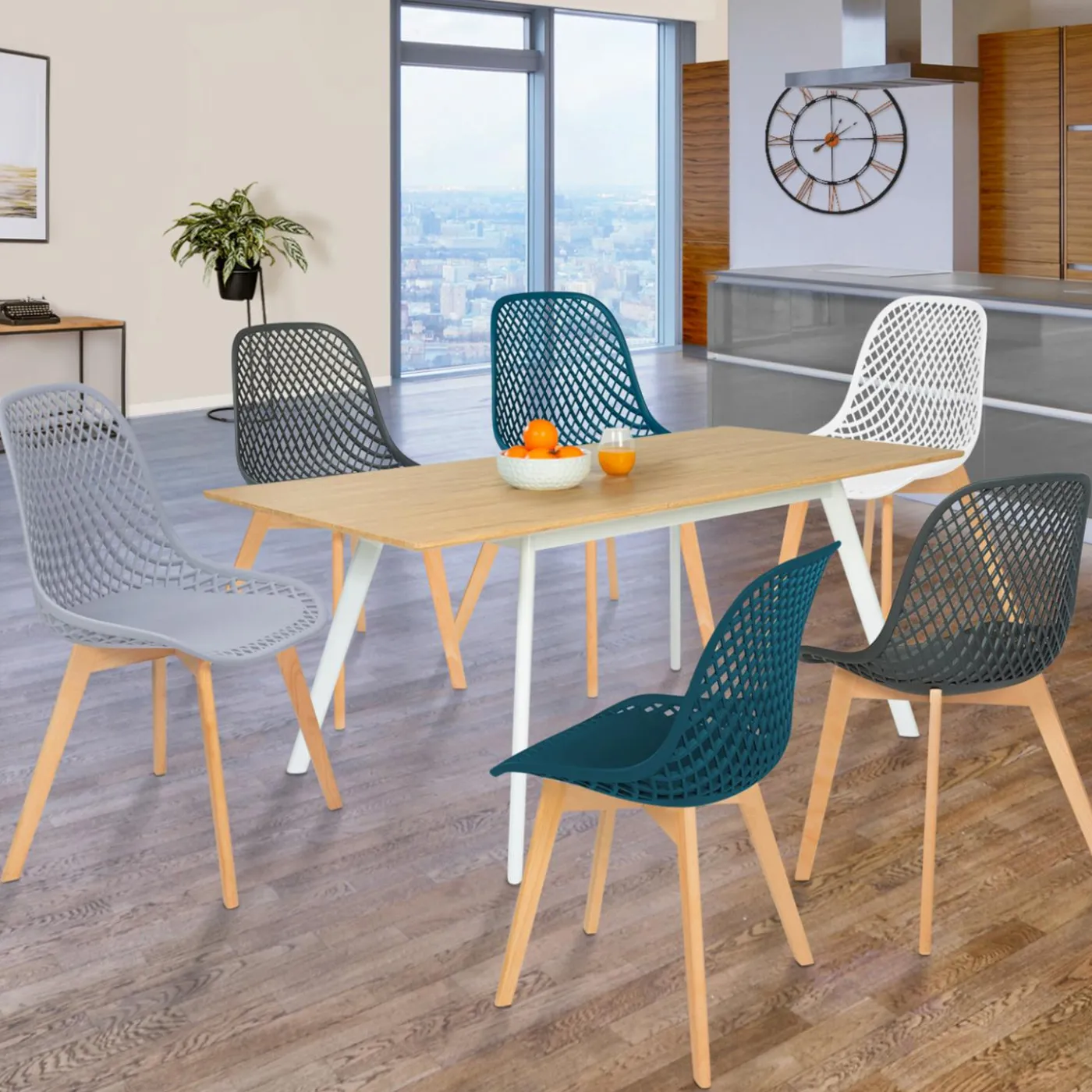 Chaises scandinaves bleu x2, blanc, gris clair et gris foncé x2 avec dossier ajouré