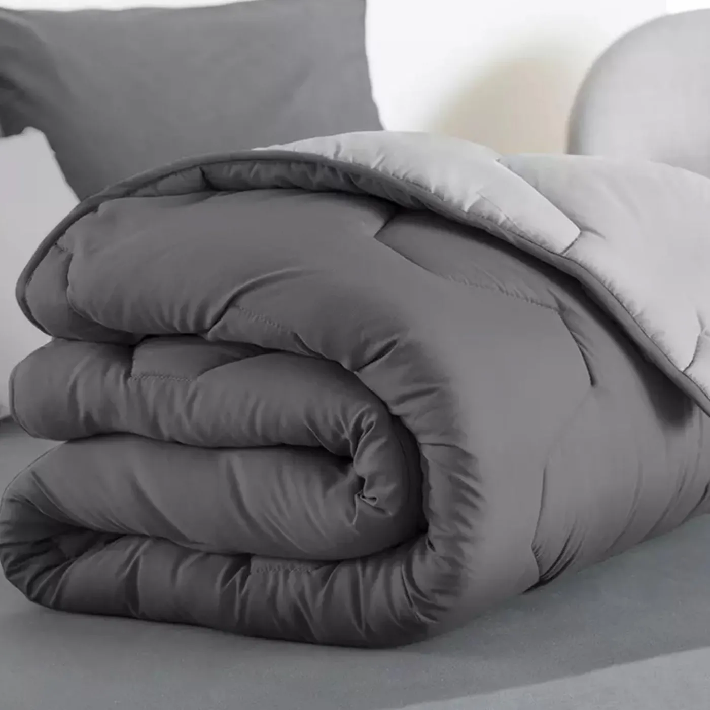Couette bicolore 200x200 gris foncé et gris clair
