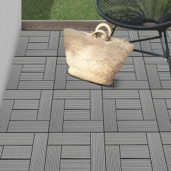Dalles de terrasse mosaïques clipsables bois composite gris 30 x 30 cm