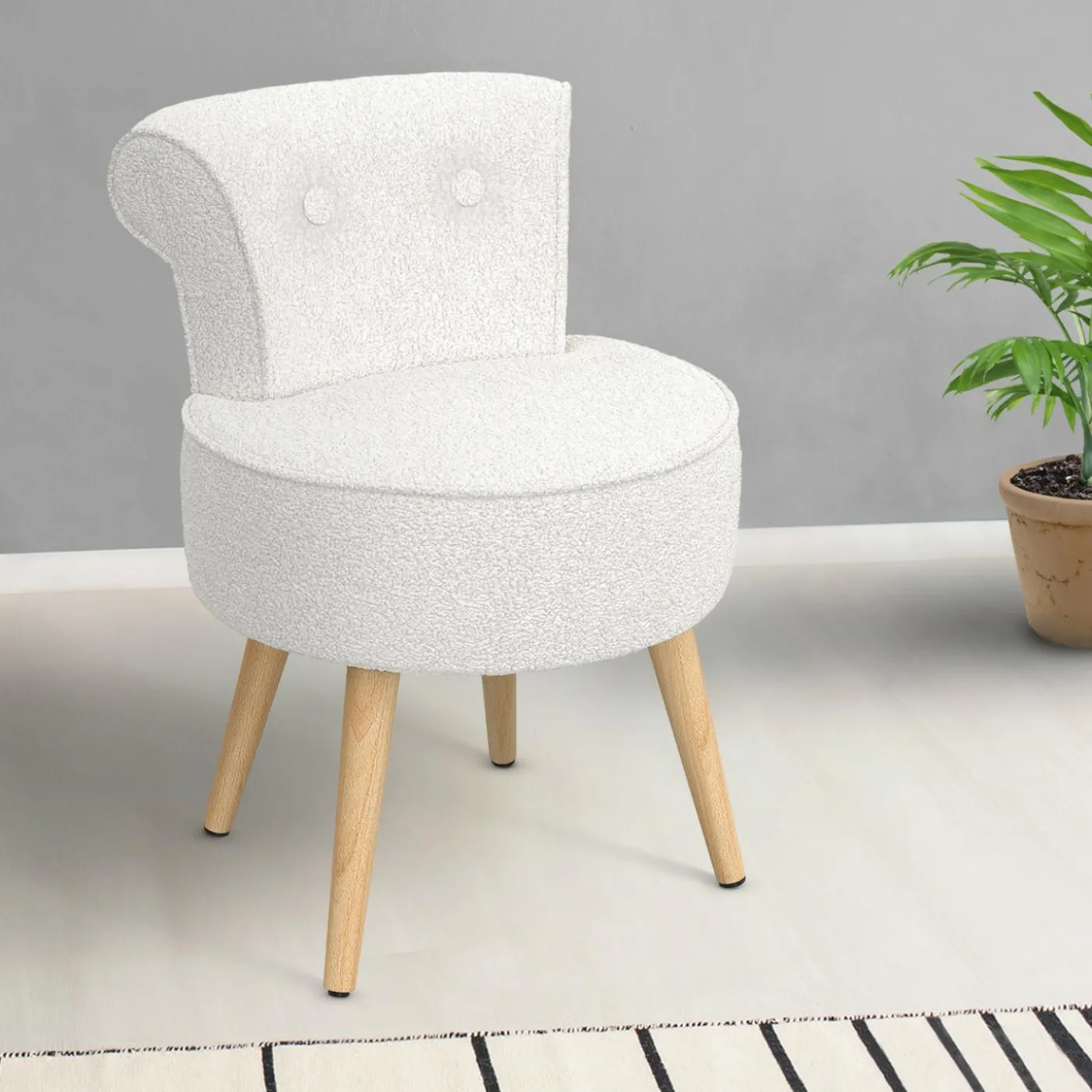 Fauteuil crapaud en tissu bouclette blanc