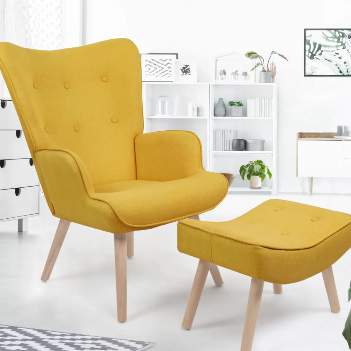 Fauteuil scandinave en tissu jaune