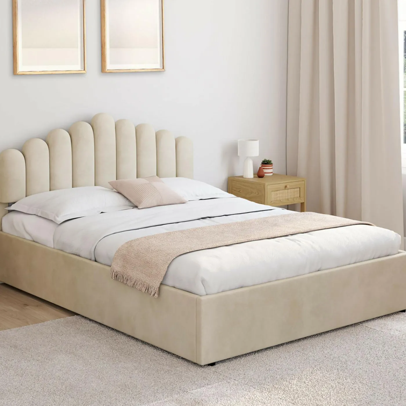 Lit coffre double avec tête de lit et sommier 140 x 190 cm velours beige