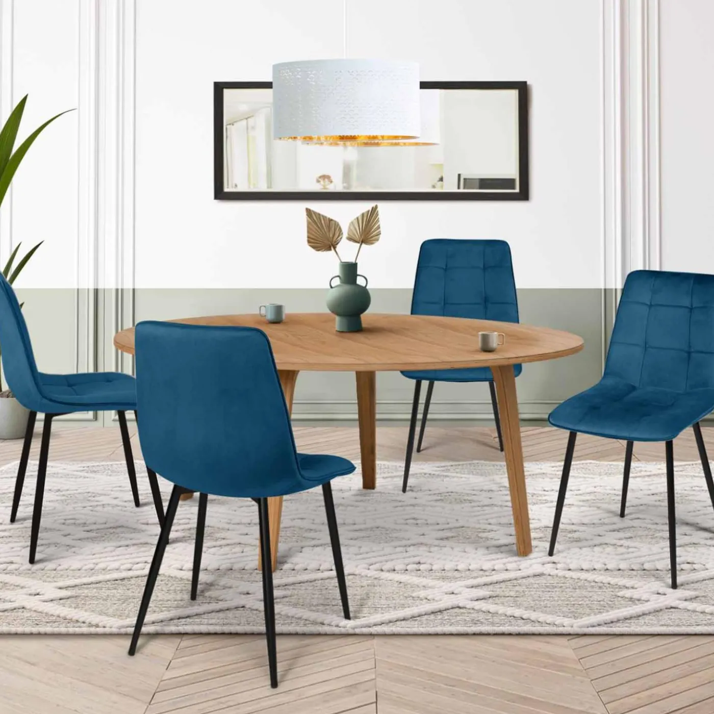 Lot de 4 chaises en velours bleu matelassé