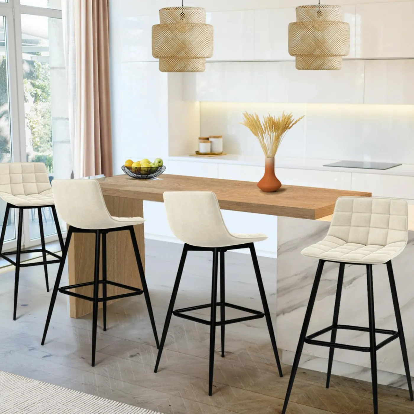Lot de 4 tabourets de bar beige et confortable