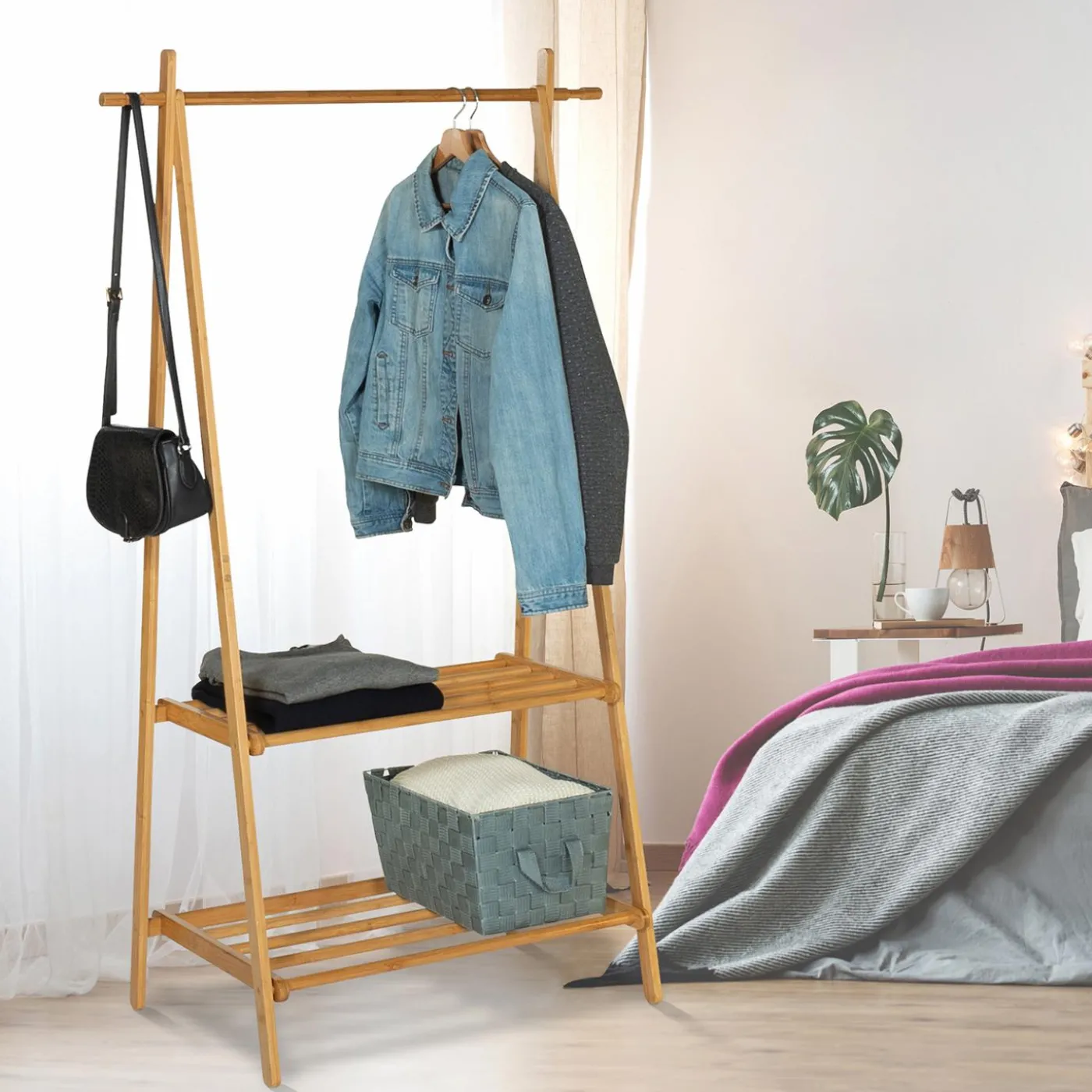 Portant vêtements en bambou