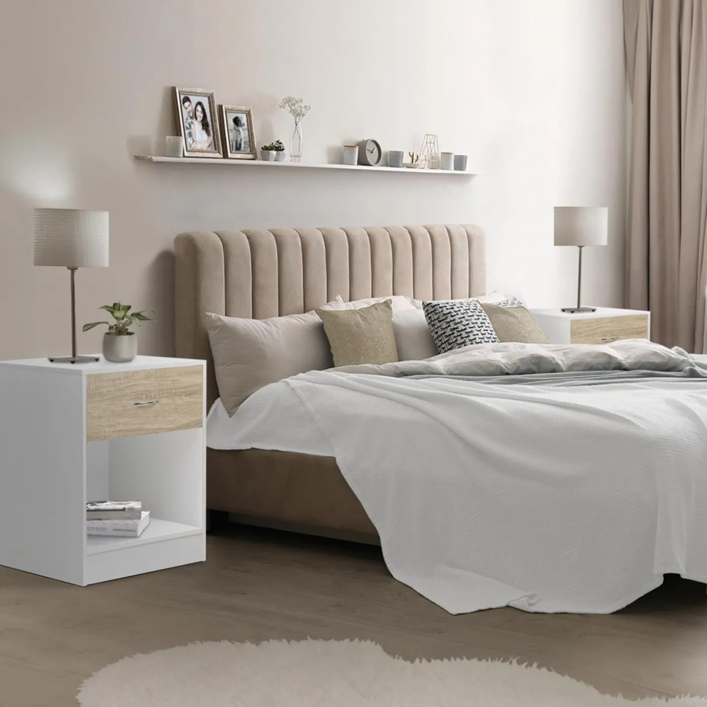 Tables de nuit en bois blanc et façon hêtre avec tiroir