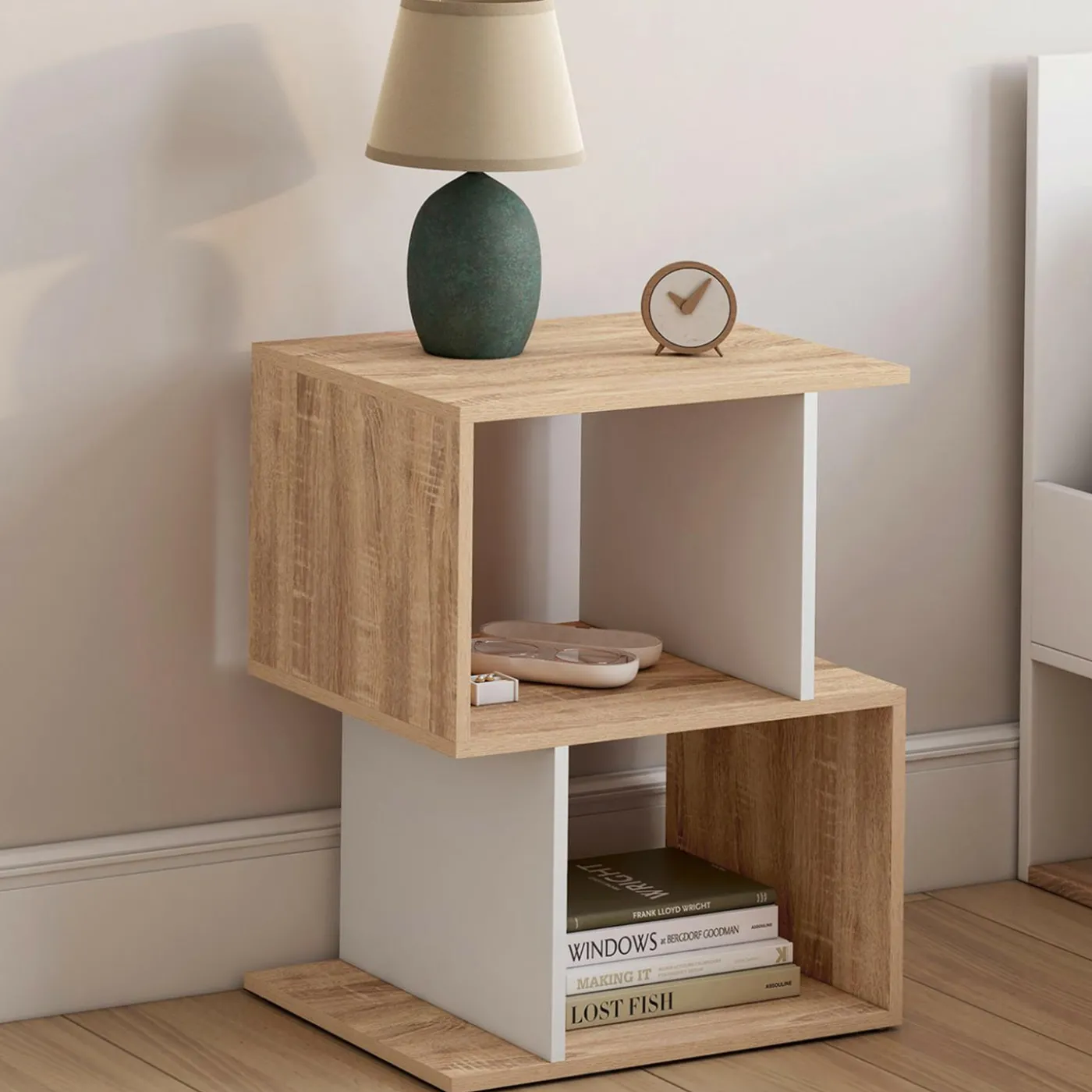 Tables de nuit en forme de S effet hêtre et blanc