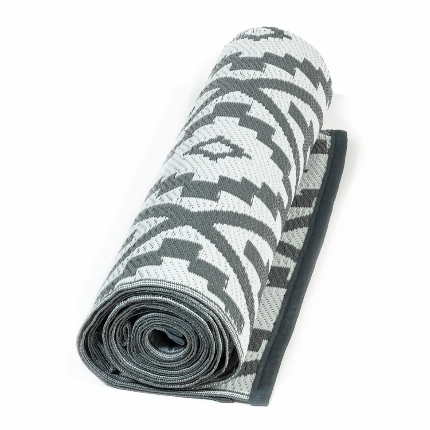 Tapis extérieur terrasse motifs géométriques gris et blanc